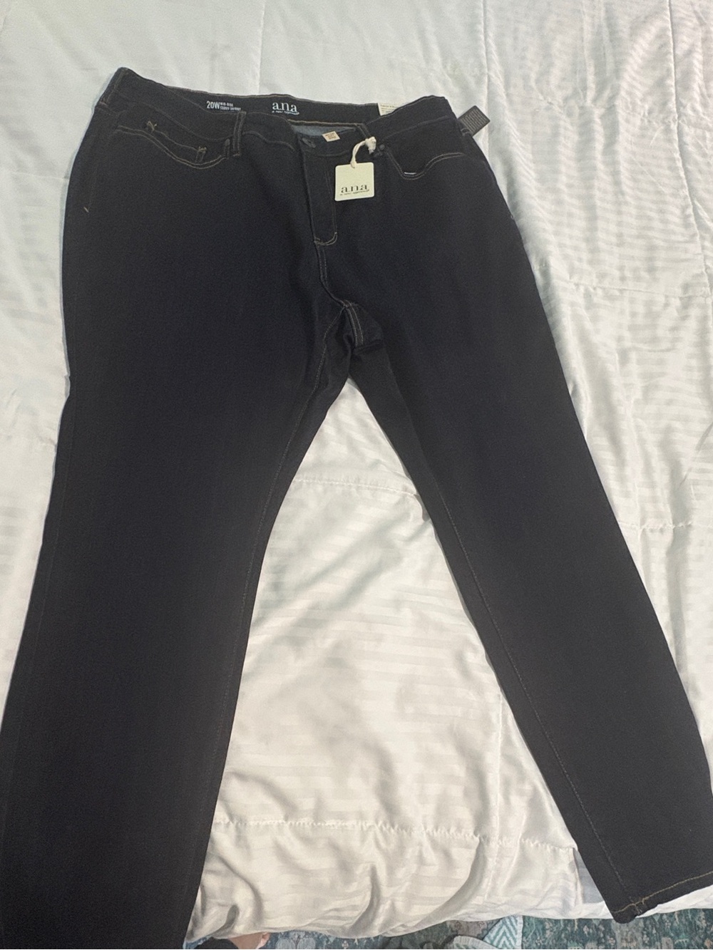 NWT a.n.a A New Approach Mid-Rise Skinny Jeans Dark Blue